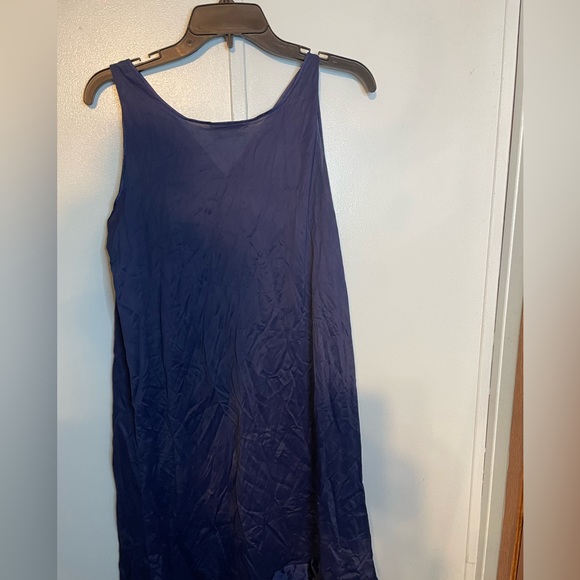 Women’s Silk Nightgown. 2/$15 - Picture 5 of 5